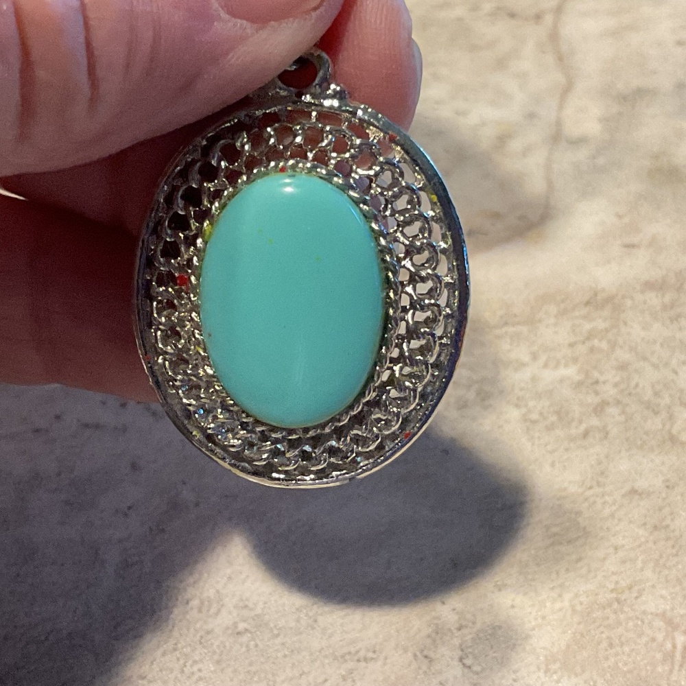 Faux Turquoise Pendant Silvertone Oval 1” long